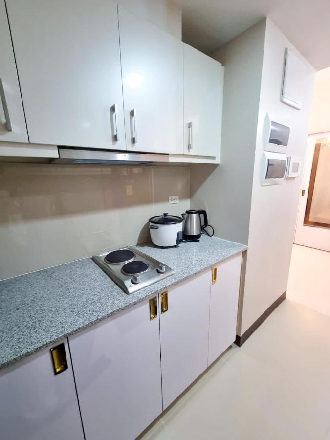 Modern 1Br In Uptown Bgc Aparthotel Taguig Bagian luar foto